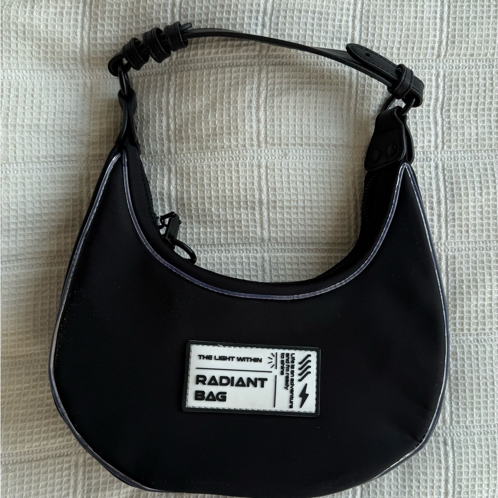 New Radiant bag from recycled plastic